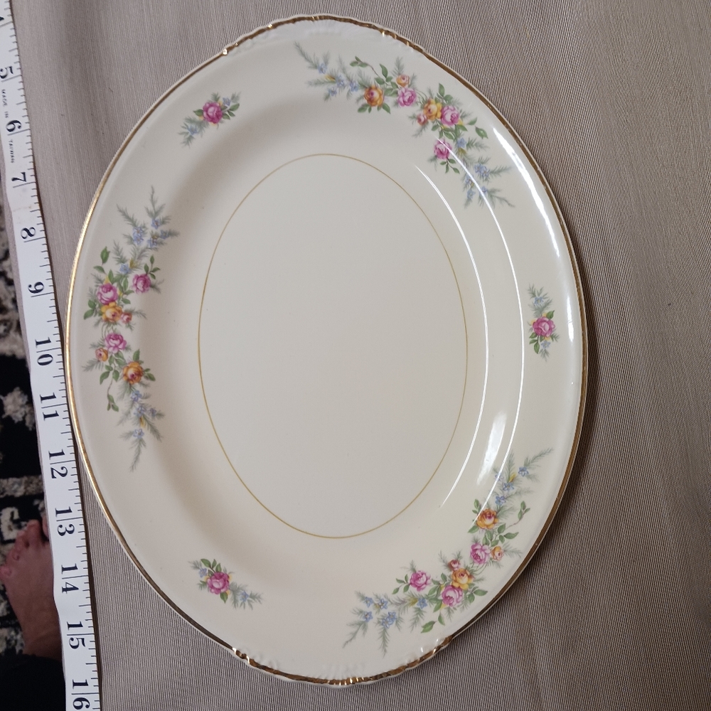 USA Homer Laughlin eggshell Nautilus Darcy pattern small platter